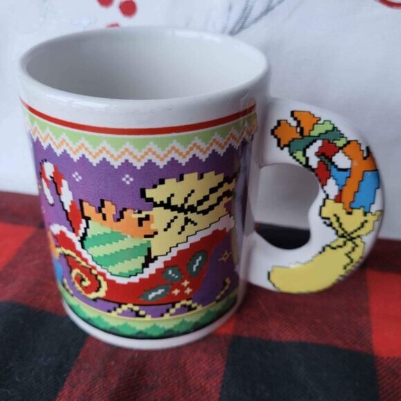 Vintage Christmas Mug - Picture 2 of 7
